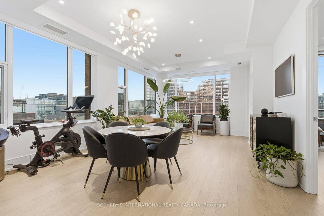 Set within The Well Signature Series, this 14 storey, 98 suite boutique residence by Tridel offers refined living on the quieter side of Wellington Street West.