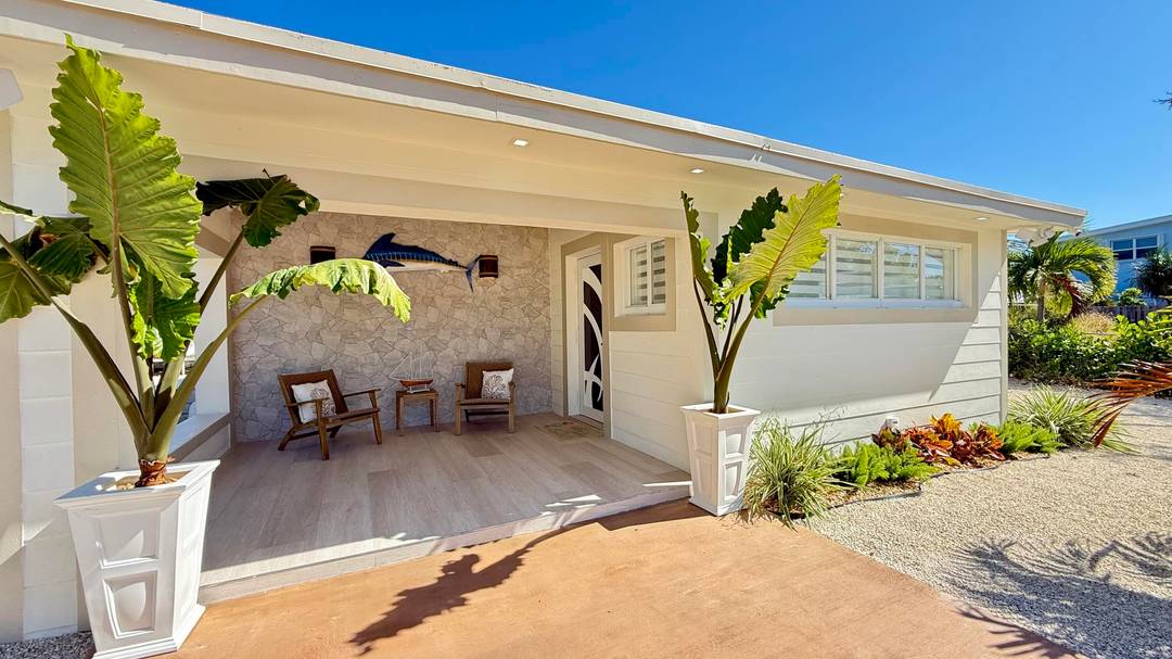 Wake up in paradise every day.