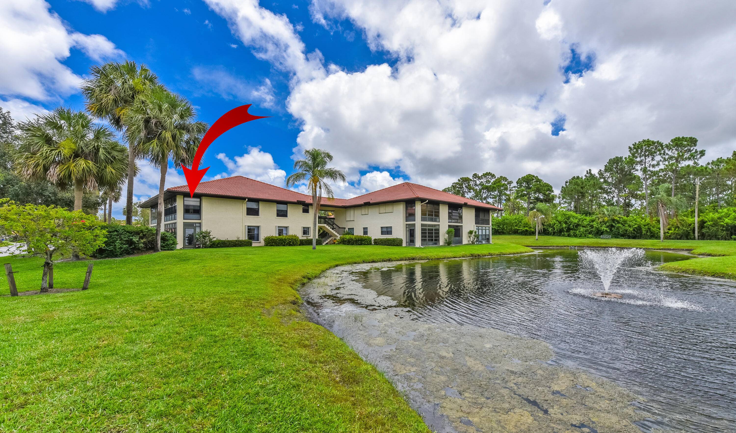 Welcome to this beautifully updated 2 bedroom, 2 bath condo located in the highly desirable 55 community of South River in the heart of Stuart.