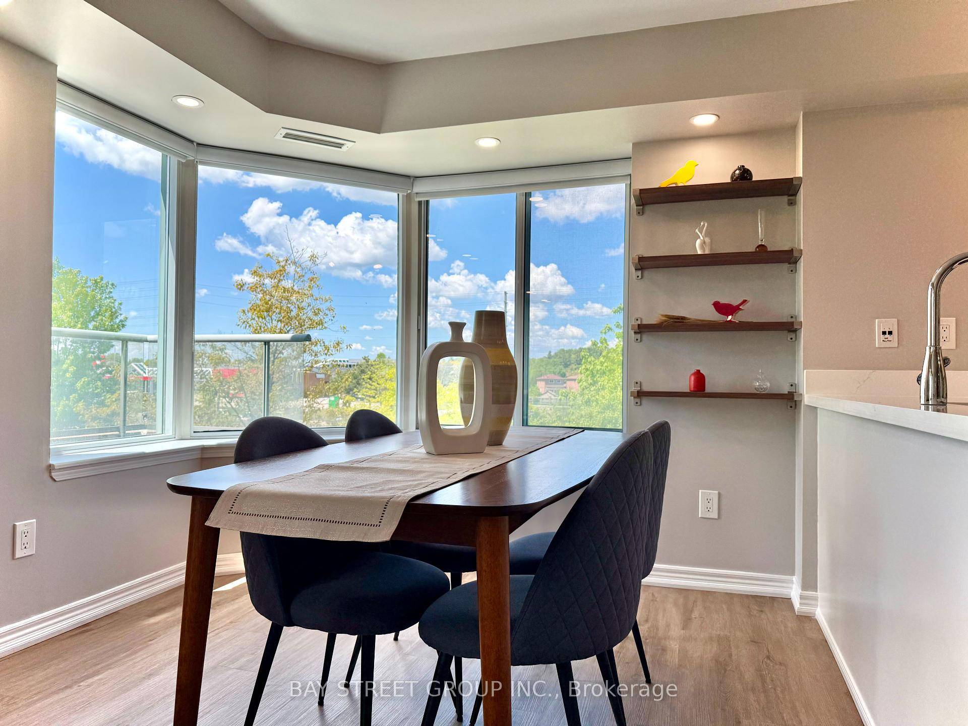 Prime location ! Newly renovated and professionally painted 2025, this bright and spacious 2 bedroom, 2 bathroom Corner Unit offers a stunning northwest courtyard view.