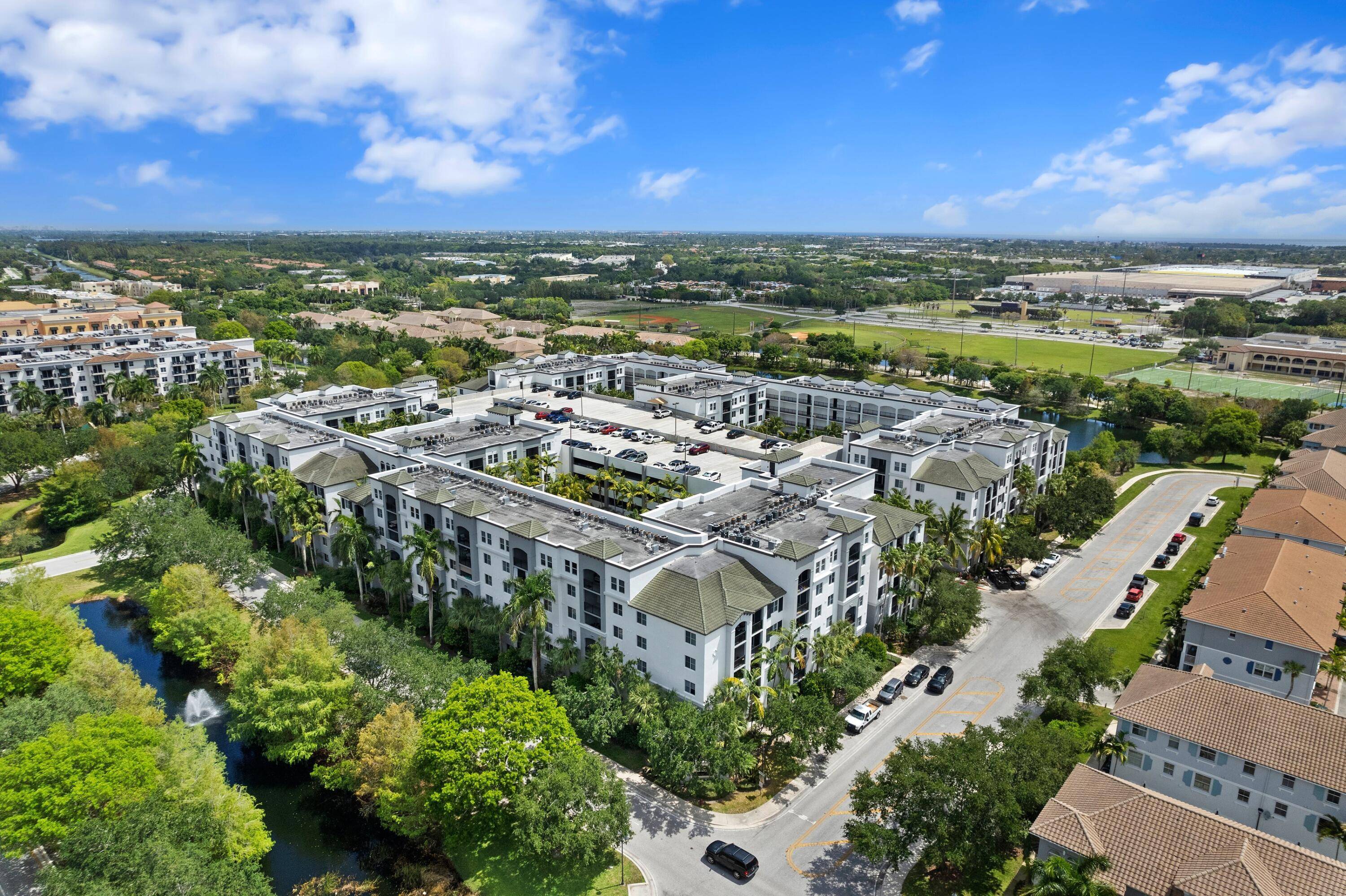 Absolutely Stunning Condo Prestigious Vizcaya Lakes Resort Like Gated Complex Luxury Amenities 3 Pools Fitness Center Clubhouse Game Room Bright Open Floor Plan Tile Wood Floors Tropical Balcony Views Eat ...
