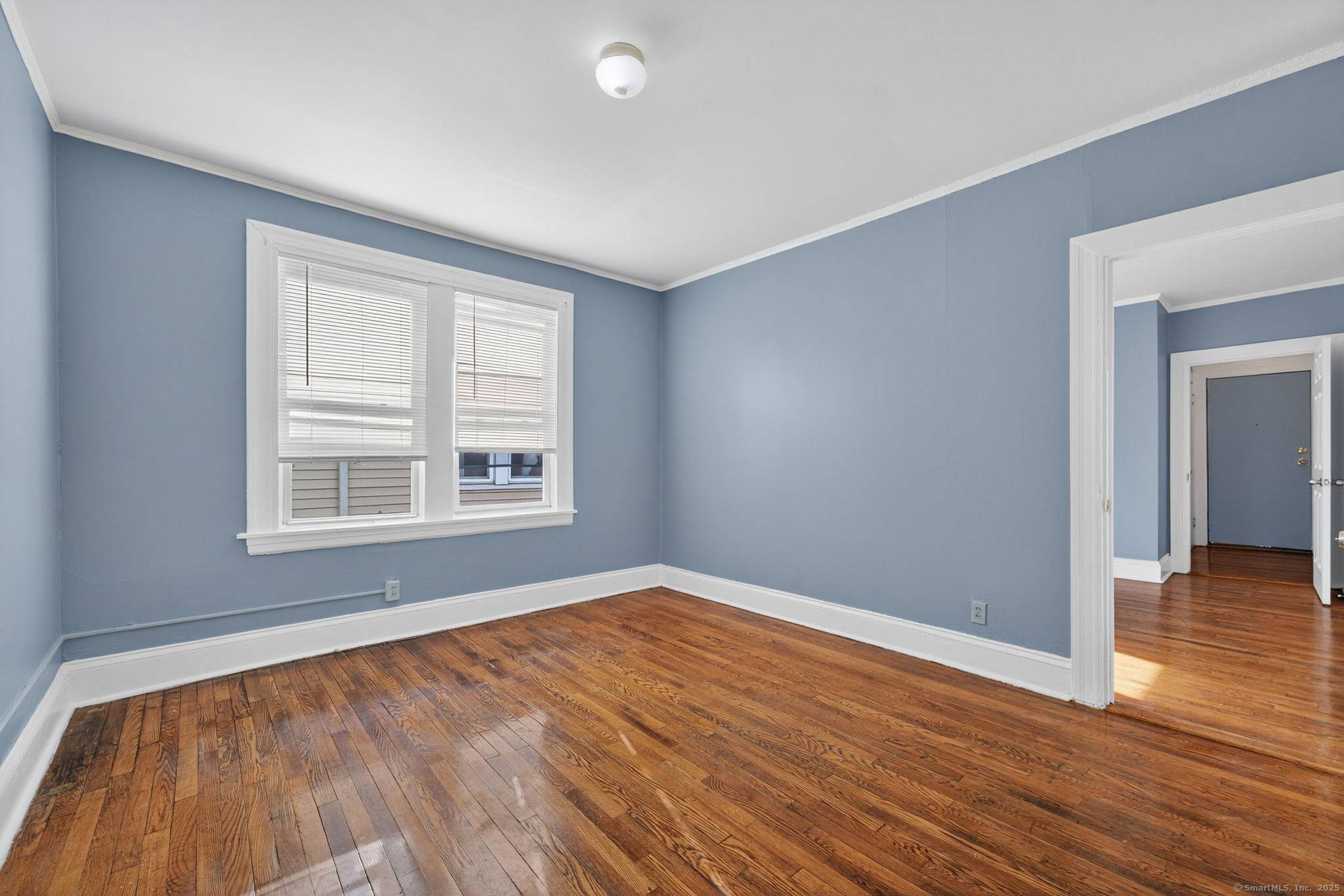 Terrific updated 3 family home Each unit has been updated and maintained ample parking separate heating, The unit are great size with 3 4 bedrooms per floor 1st floor has ...