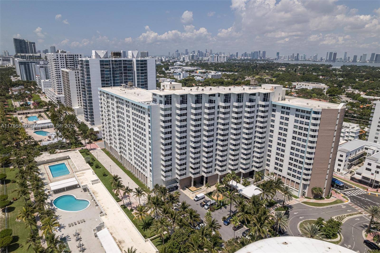 Spacious direct beachfront 1BR condo currently leased to a long term tenant through year end.