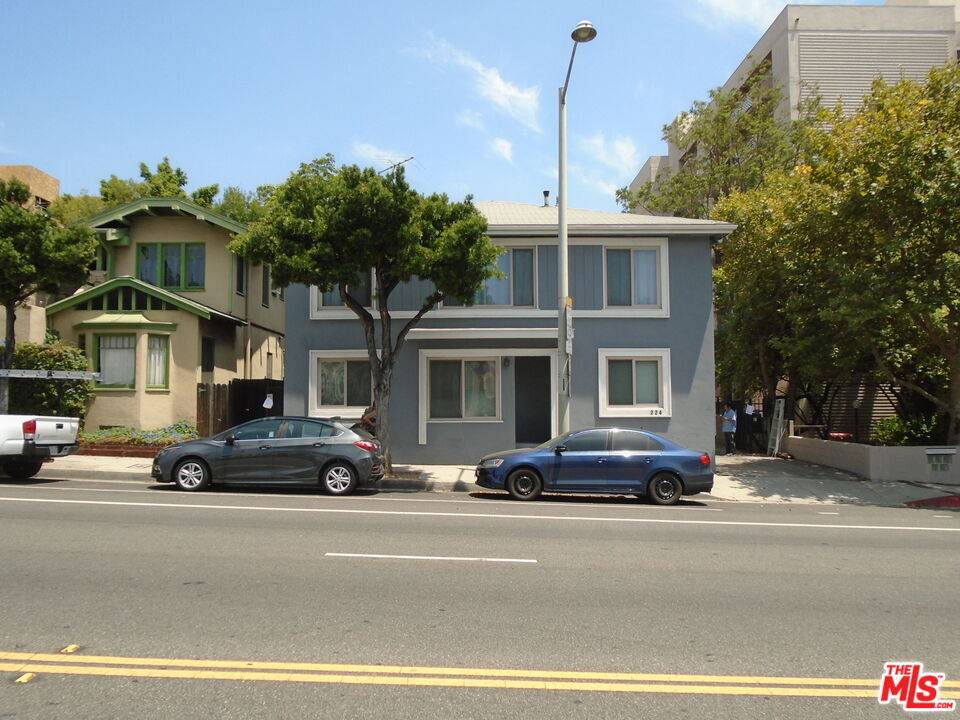 1224  N Fairfax Ave 8BR Hollywood Hills East La