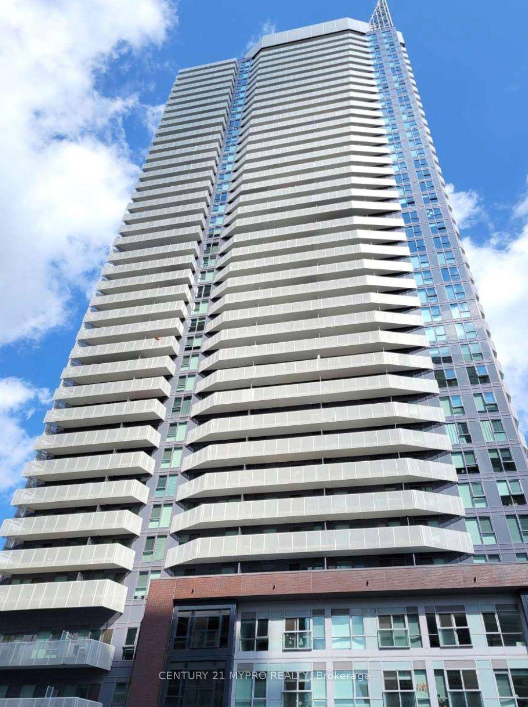 We are thrilled to offer you a stylish, contemporary getaway in City Centre !
