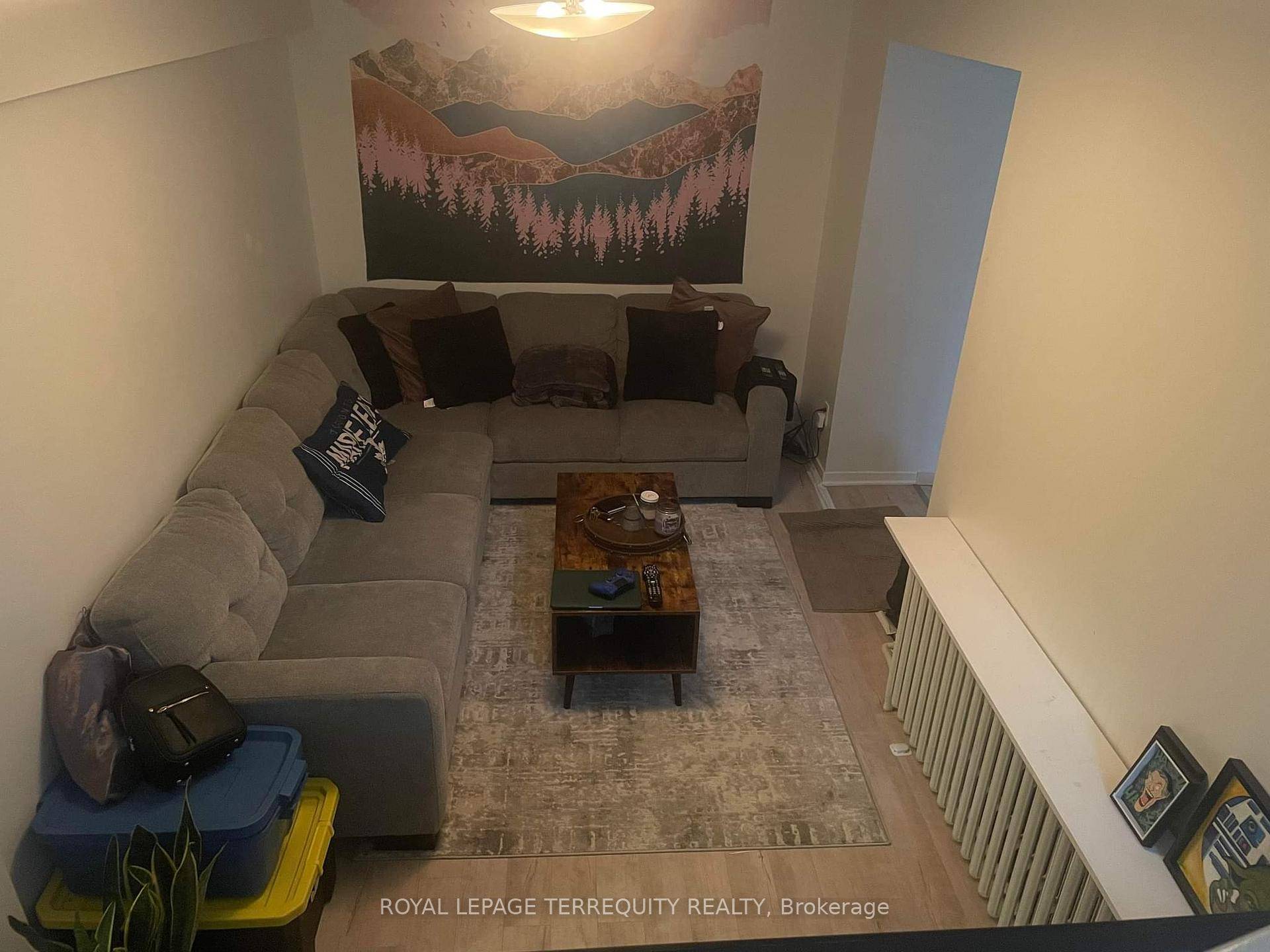 Enjoy the convenience of heat, hydro, and water all included in this generous basement apartment.