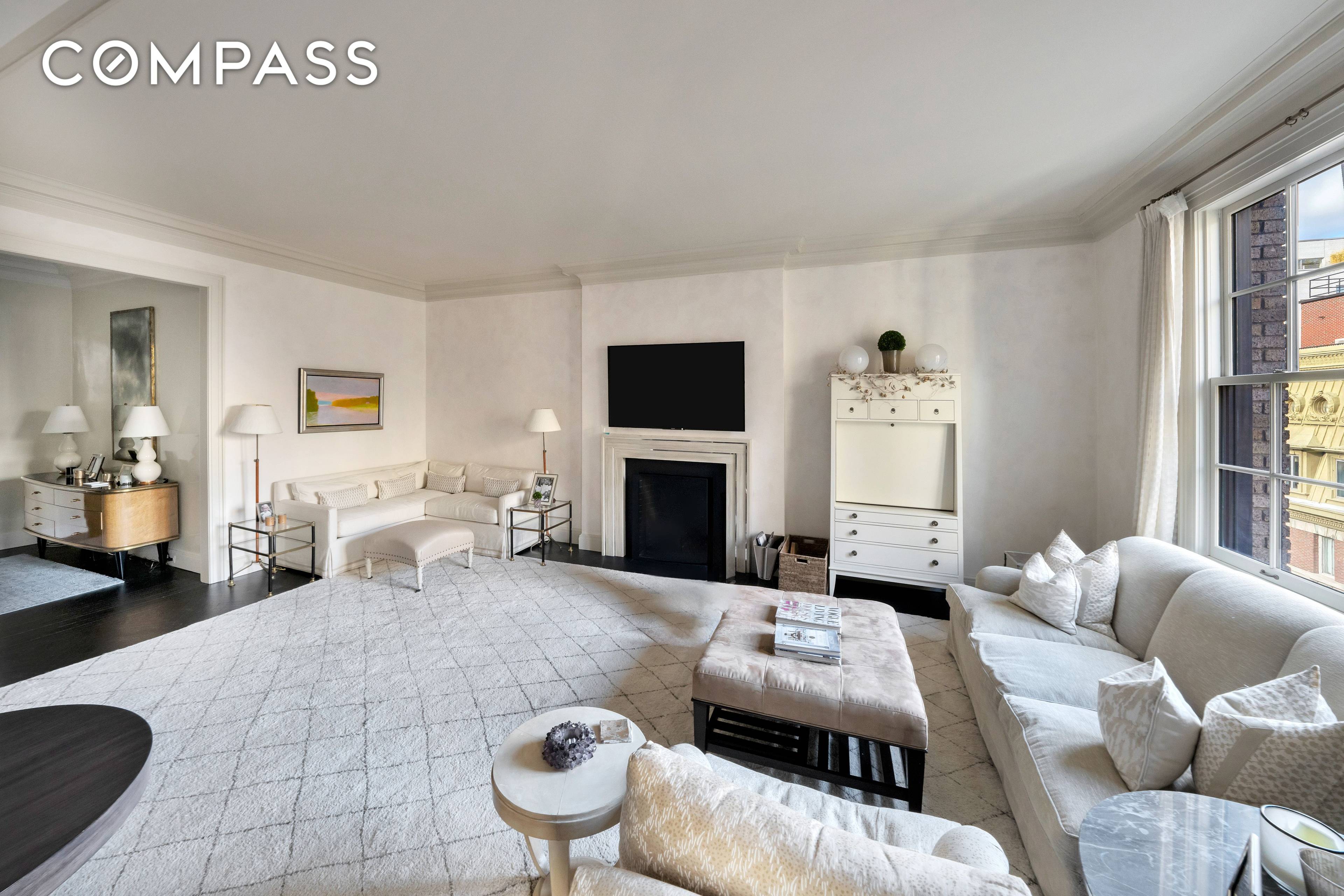 850 Park Avenue, Apartment 9C This exquisite pre war 7 room apartment epitomizes timeless elegance and modern sophistication.