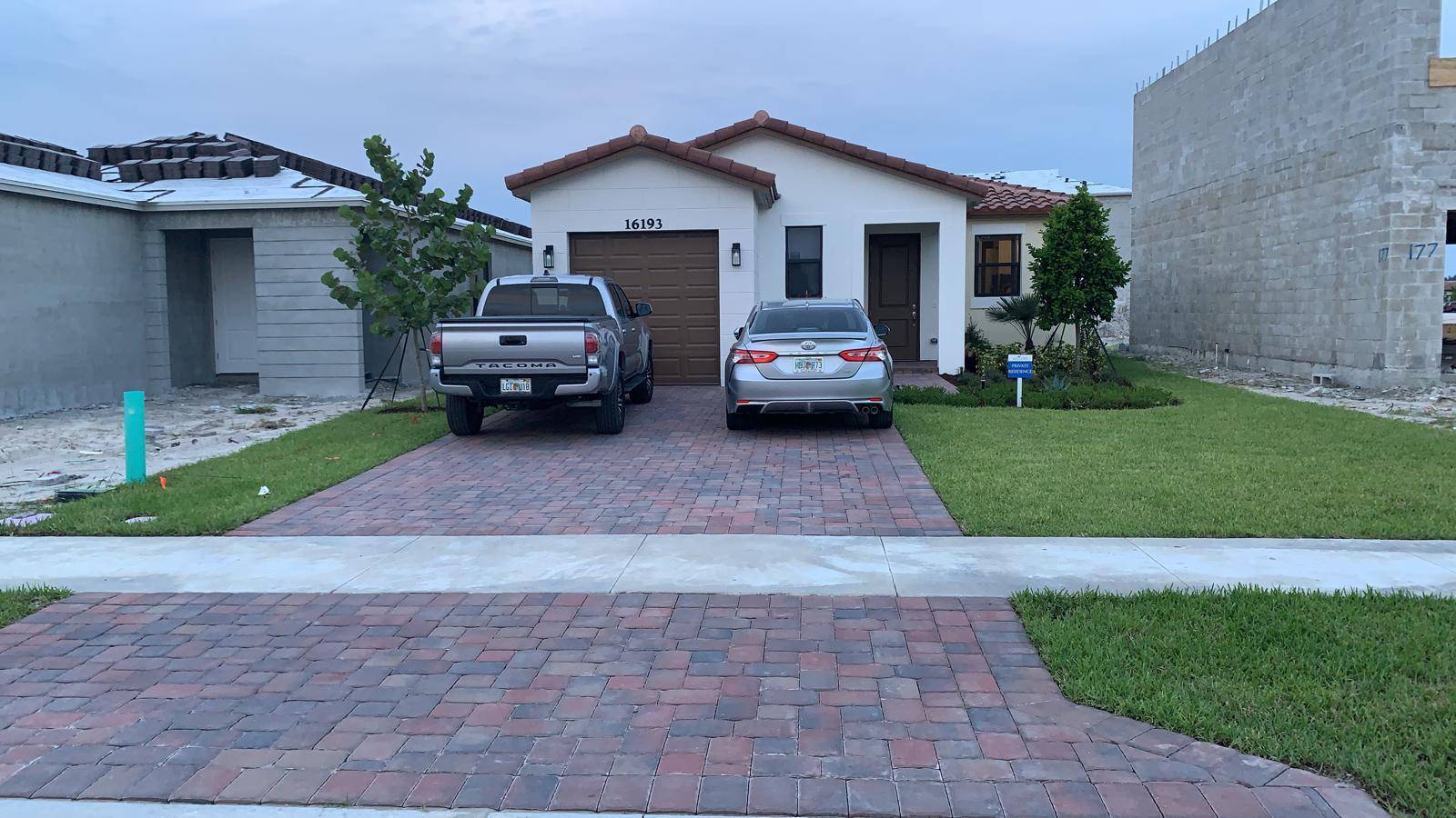 This stylish 3 bedroom, 2 bathroom home is located in a peaceful, well kept community and offers modern comfort with beautiful lake views.