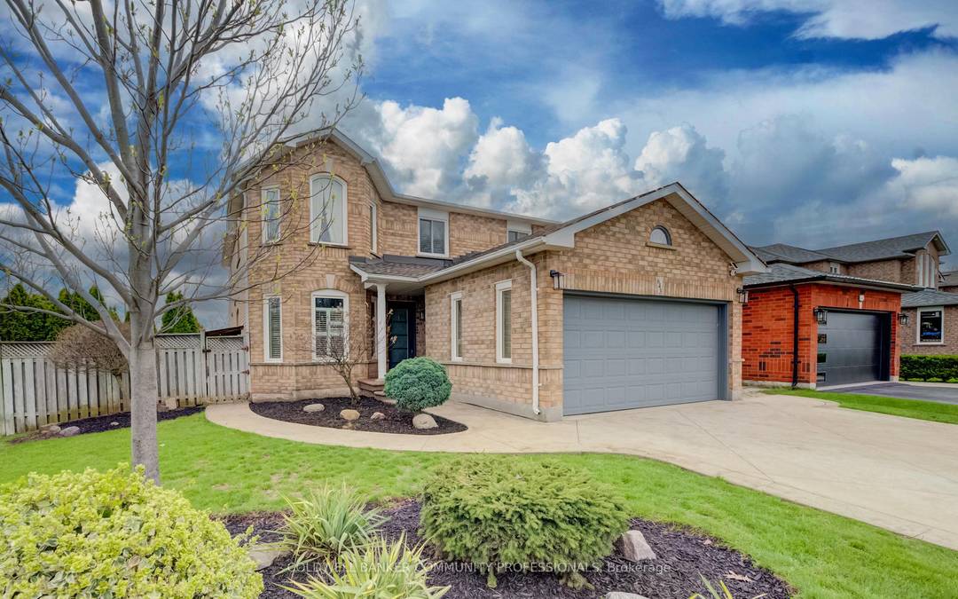 Welcome to this spacious and beautifully updated 4 bedroom home, offering the perfect blend of comfort, style, and functionality.