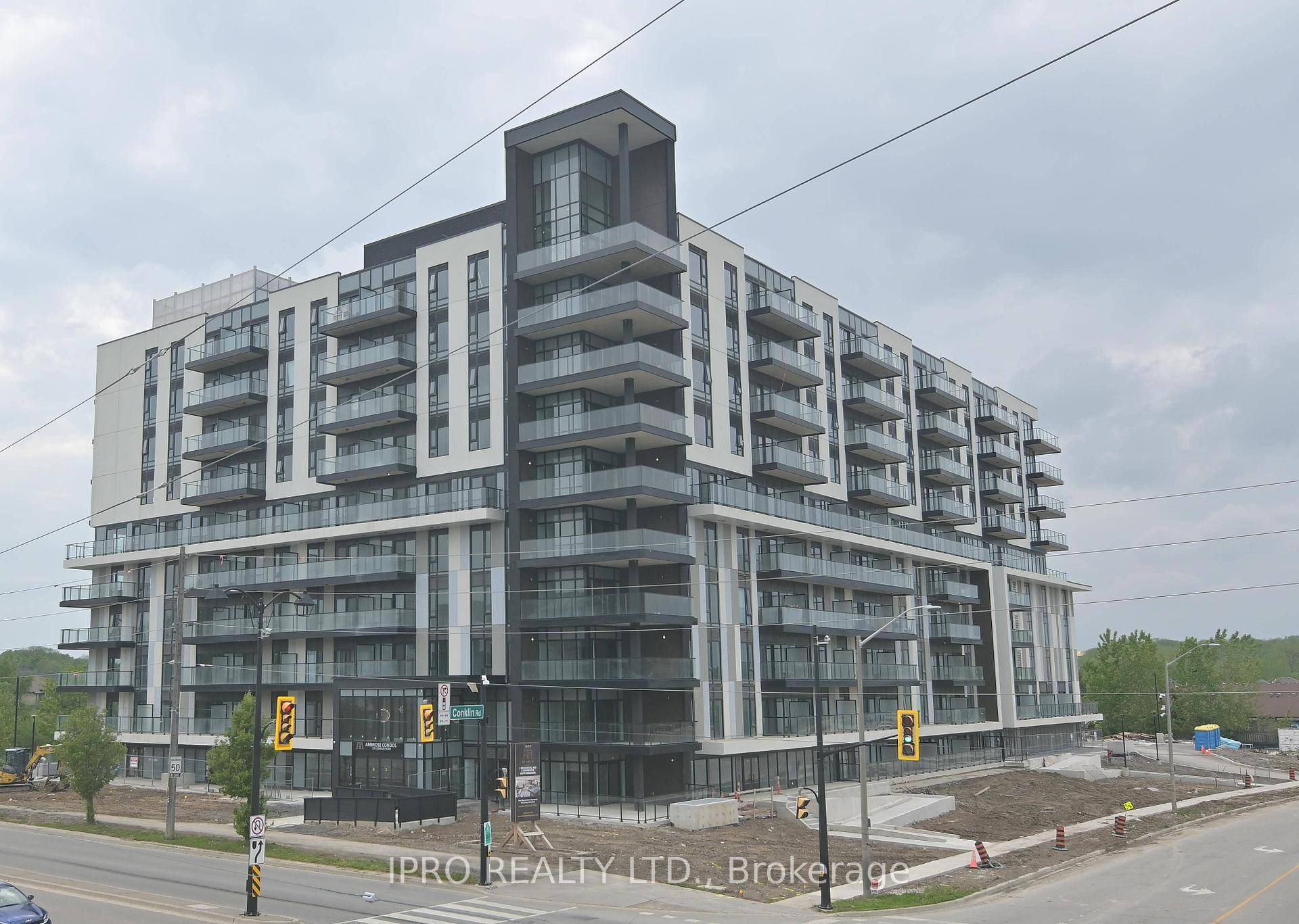 Luxury Condo for Rent in the Heart of Brantford Smart Living Redefined Welcome to this stunning, newly built condo located in one of Brantford's most sought after luxury smart buildings.