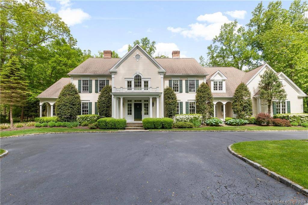Impressively Built Colonial on 2 acres on Very Private Lot at the end of a Cul De Sac, Gorgeous Entrance with an Impressive Chandelier with a Dining room on 1 ...