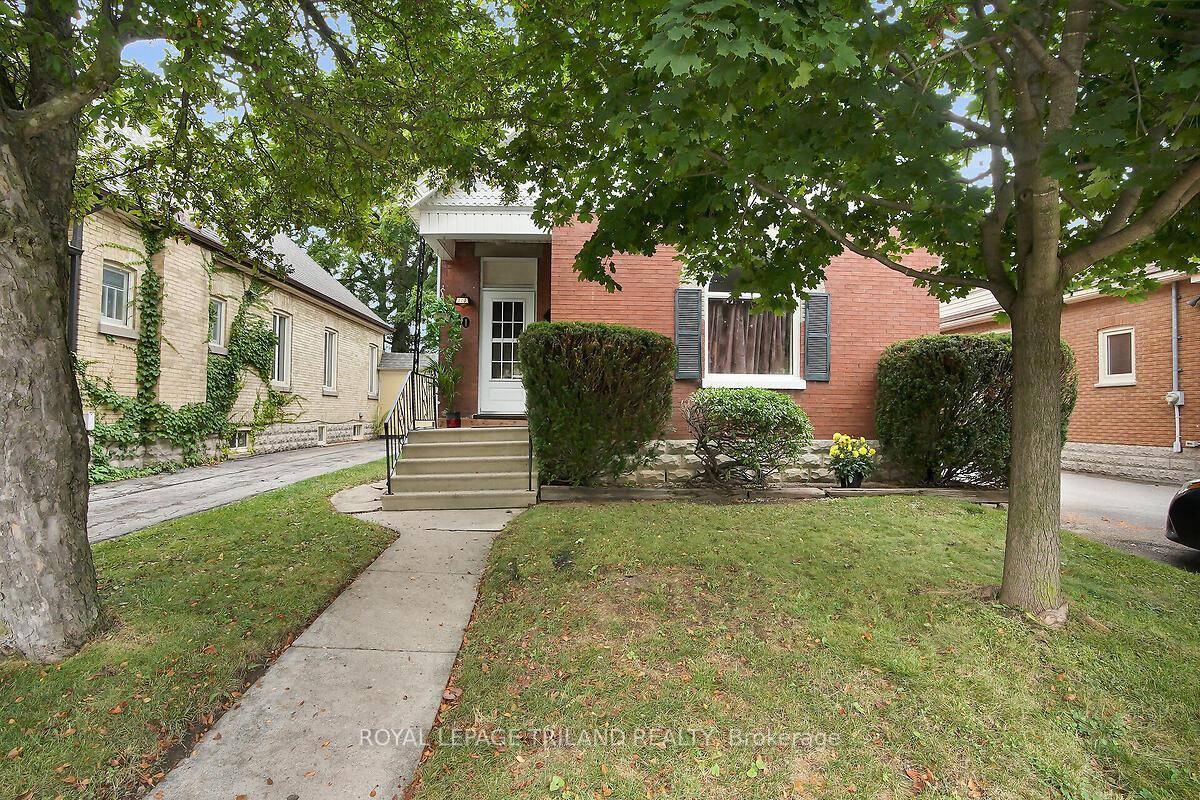 Desirable Old South location steps to South Secondary and Farquharson Arena.