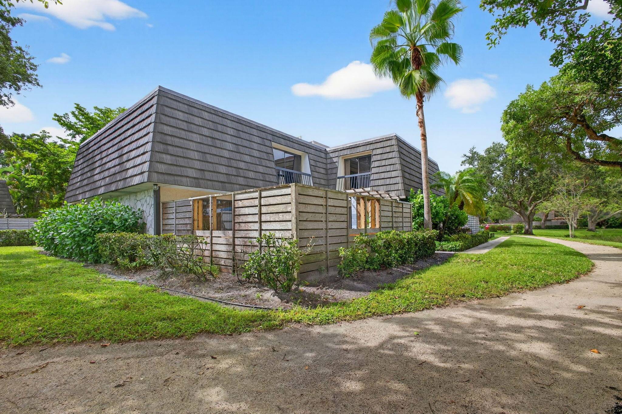 Renovated fully converted into a 3 Bedroom unit in Glenwood.