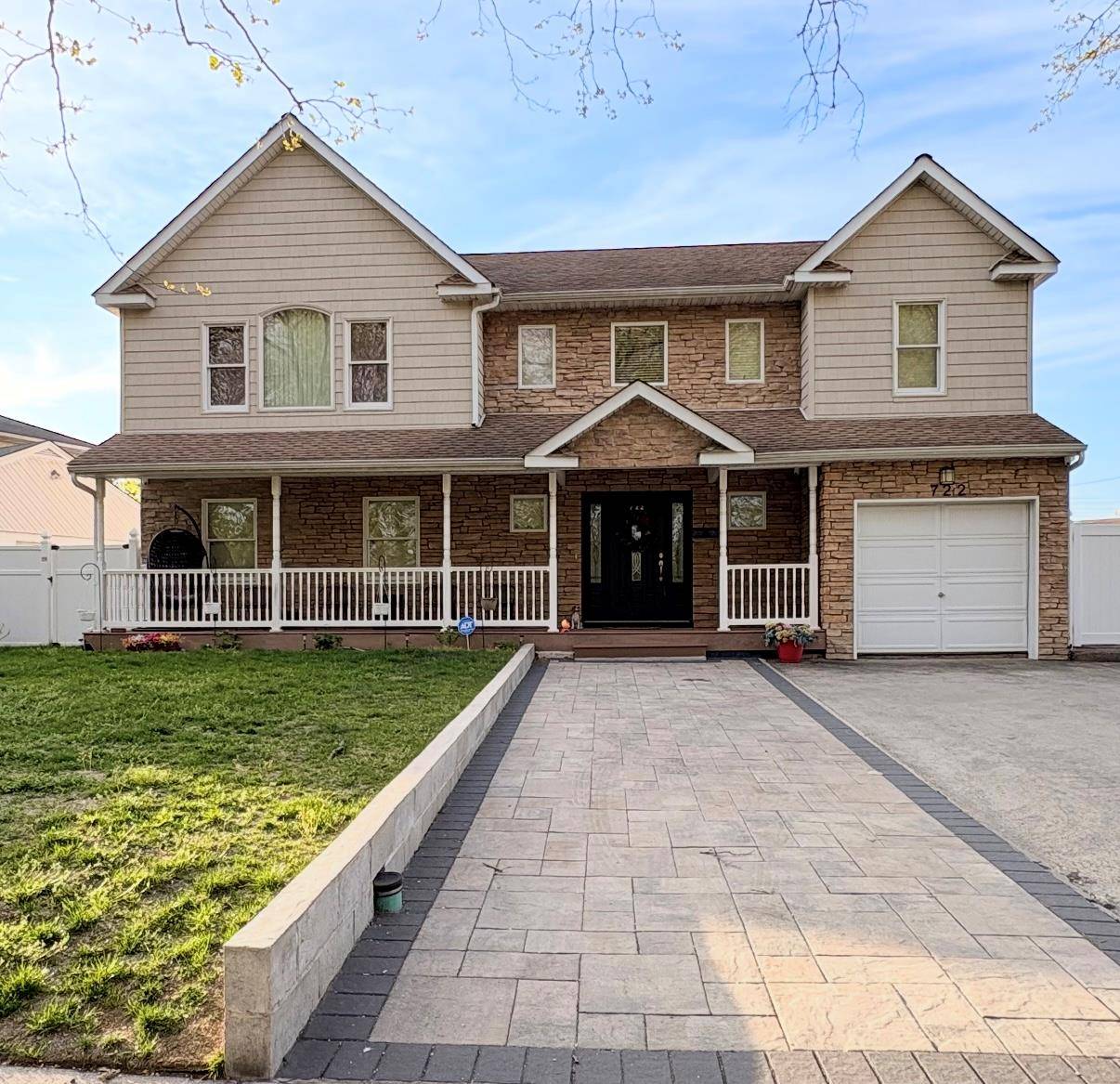 20 year old Gorgeous 3000 plus square foot colonial fully renovated in 2017 boasts huge master bedroom with full bath with jacuzzi, 3 more huge bedrooms, 1.