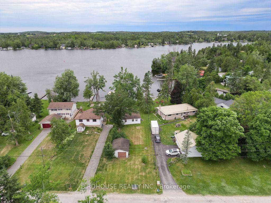 Escape to the lake with this 3 bedroom, 1 bath 3 season cottage offering 50 feet of stunning waterfront on beautiful Sturgeon Lake.
