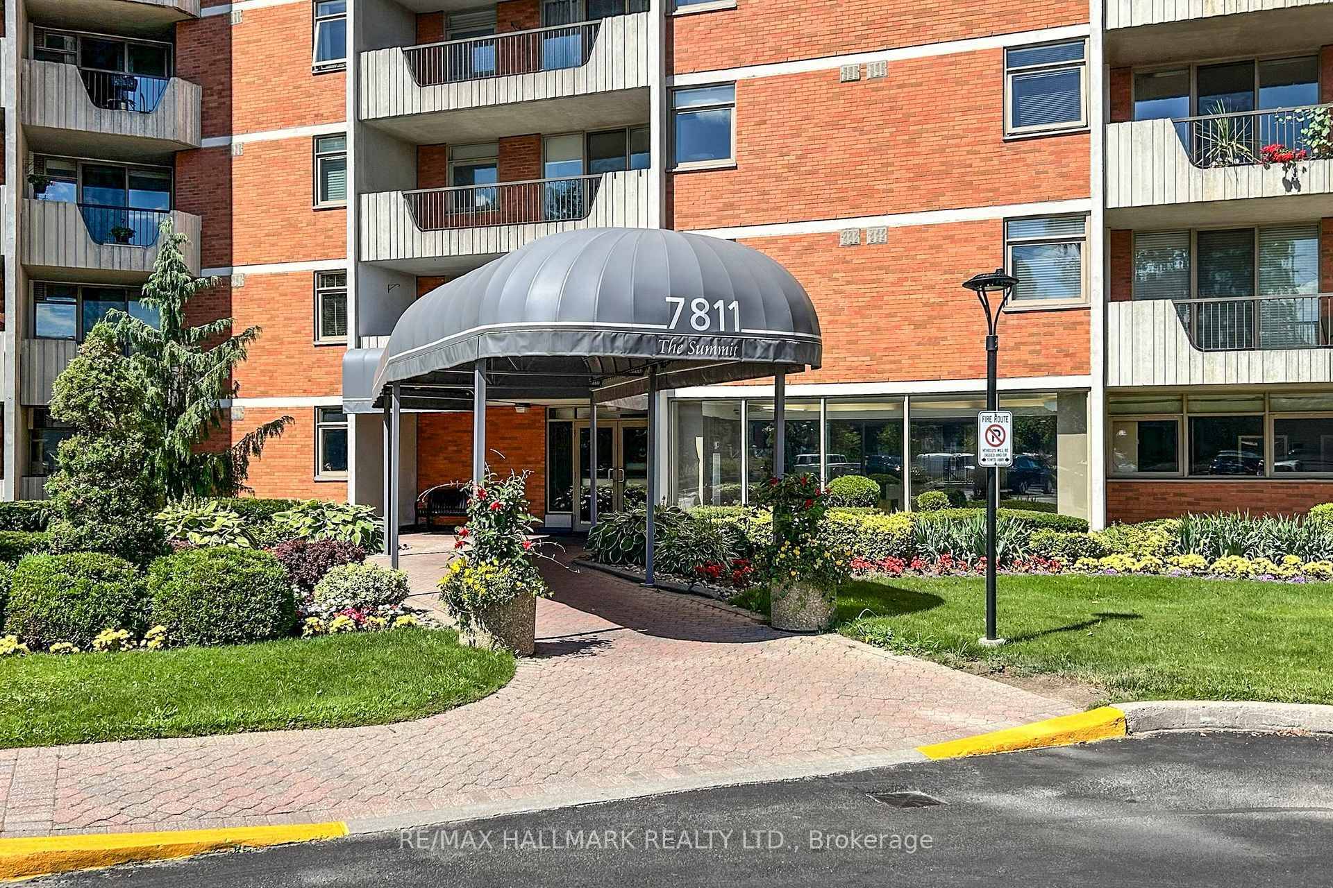 Welcome to The Summit Condos, located in one of Old Thornhill's most established, picturesque enclaves.