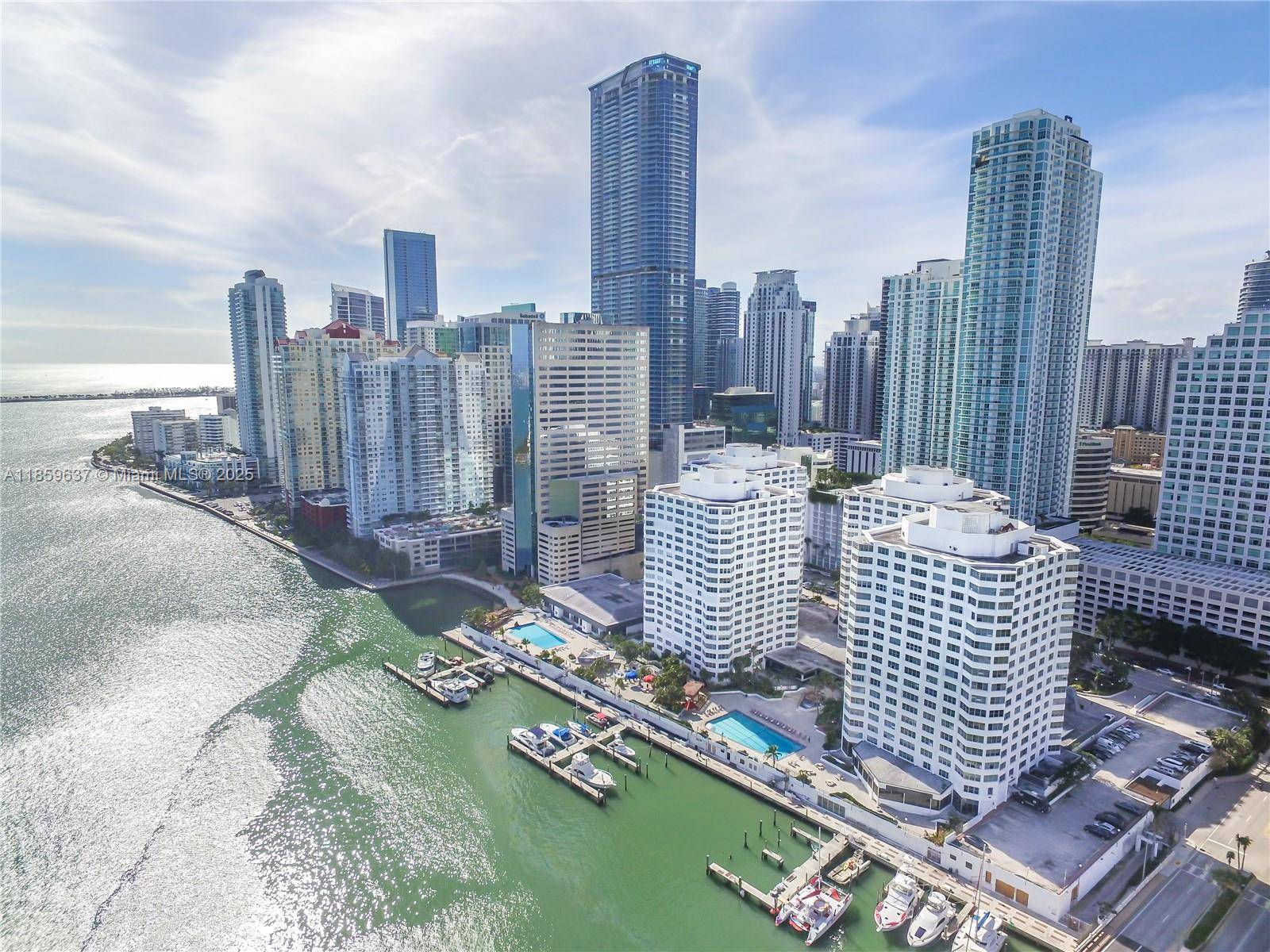 FANTASTIC FOUR AMBASSADORS, Waterview 2 2 Exceptional opportunity to become a Brickellista with one of the best locations in all of Miami !