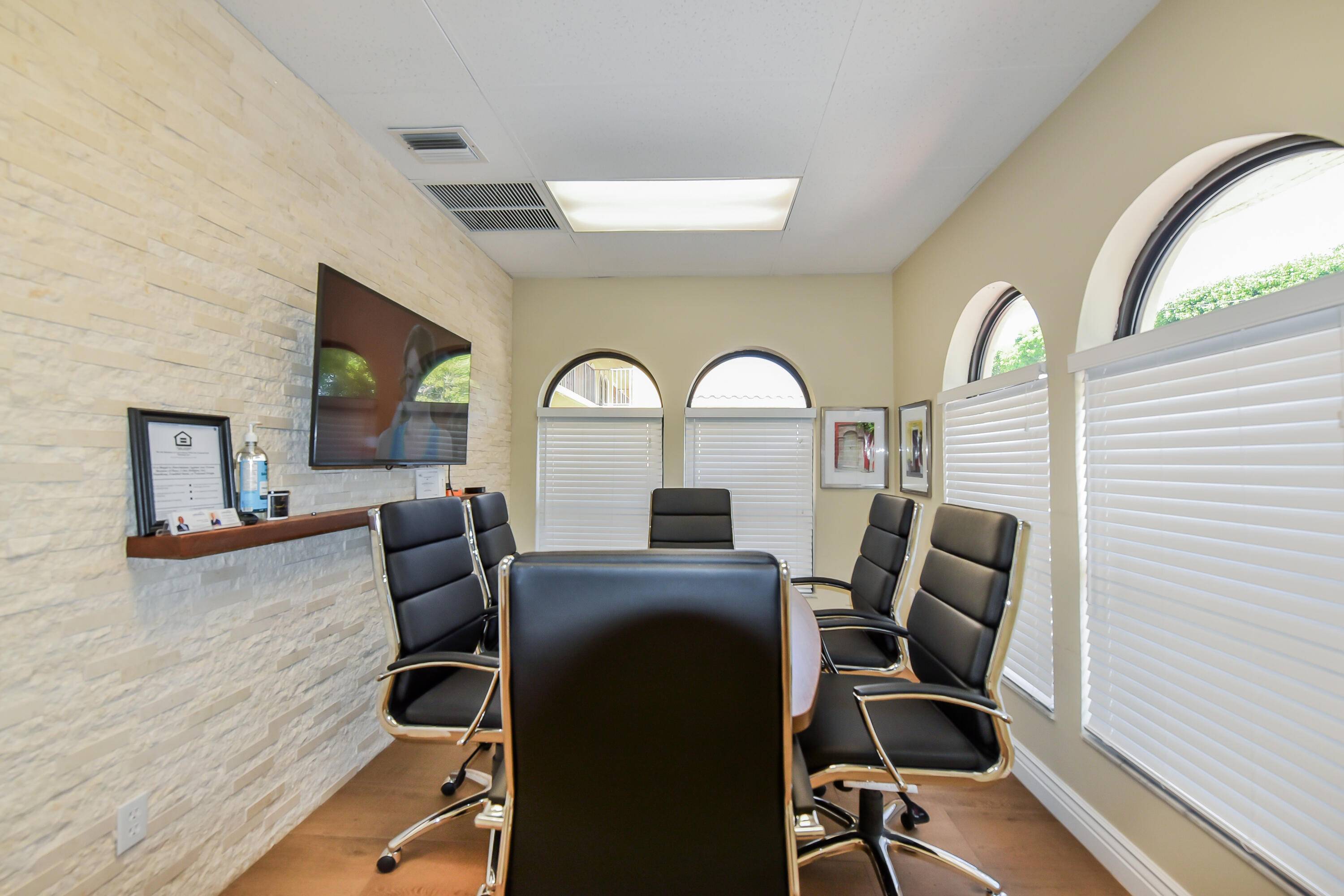 Welcome to your new professional partially furnished office space boasts unparalleled convenience and comfort, located in the heart of East Boca Raton.