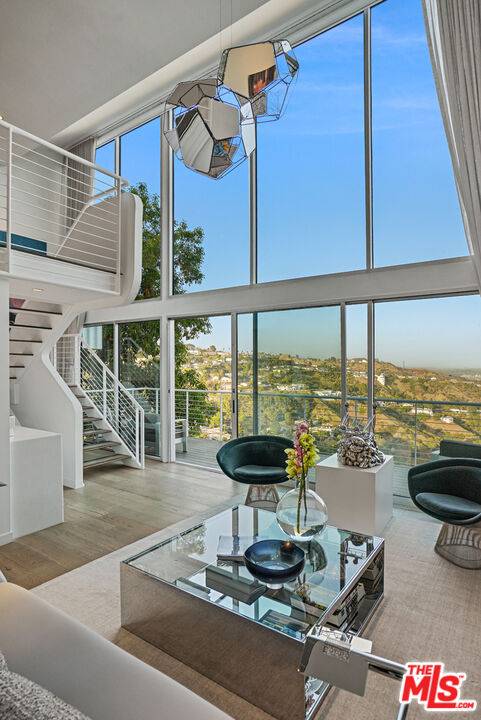 2190   Beech Knoll Rd 3BR Hollywood Hills East La