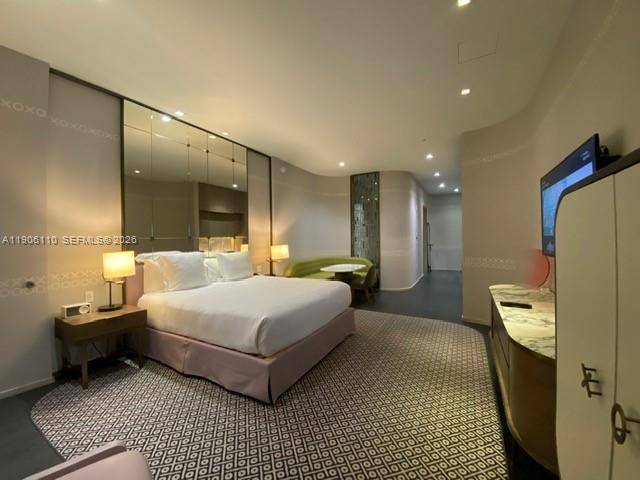 Live and Rent in the Brickell area, the most vibrant neighborhood in Miami, walkable area, centrally located, experience the exclusive urban lifestyles, surrounded by world class dining and retail.