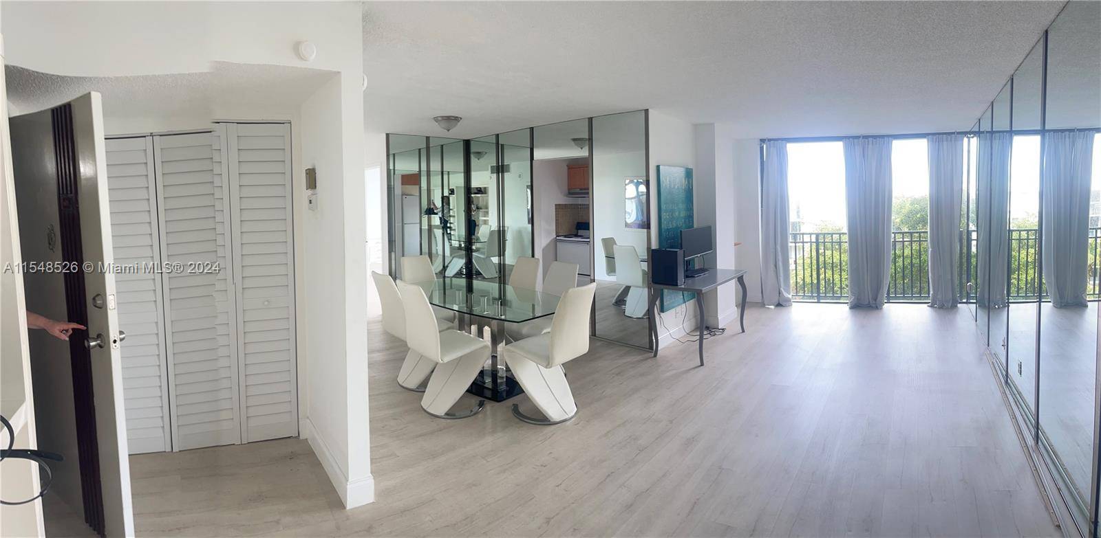 Sunny Isles Beach, best schools, walking distance to the beach, shopping and restaurants.