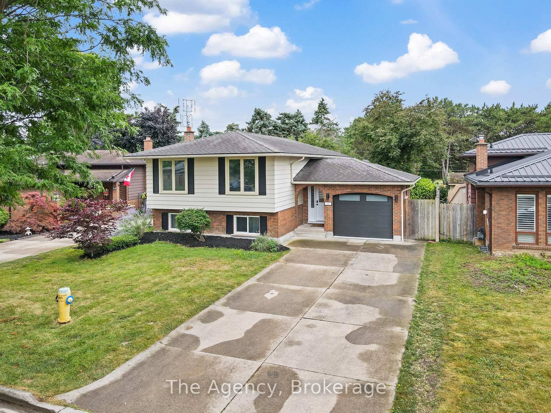 WELCOME HOME ! COME AND SEE WHAT YOUR NEXT HOME LOOKS LIKE !