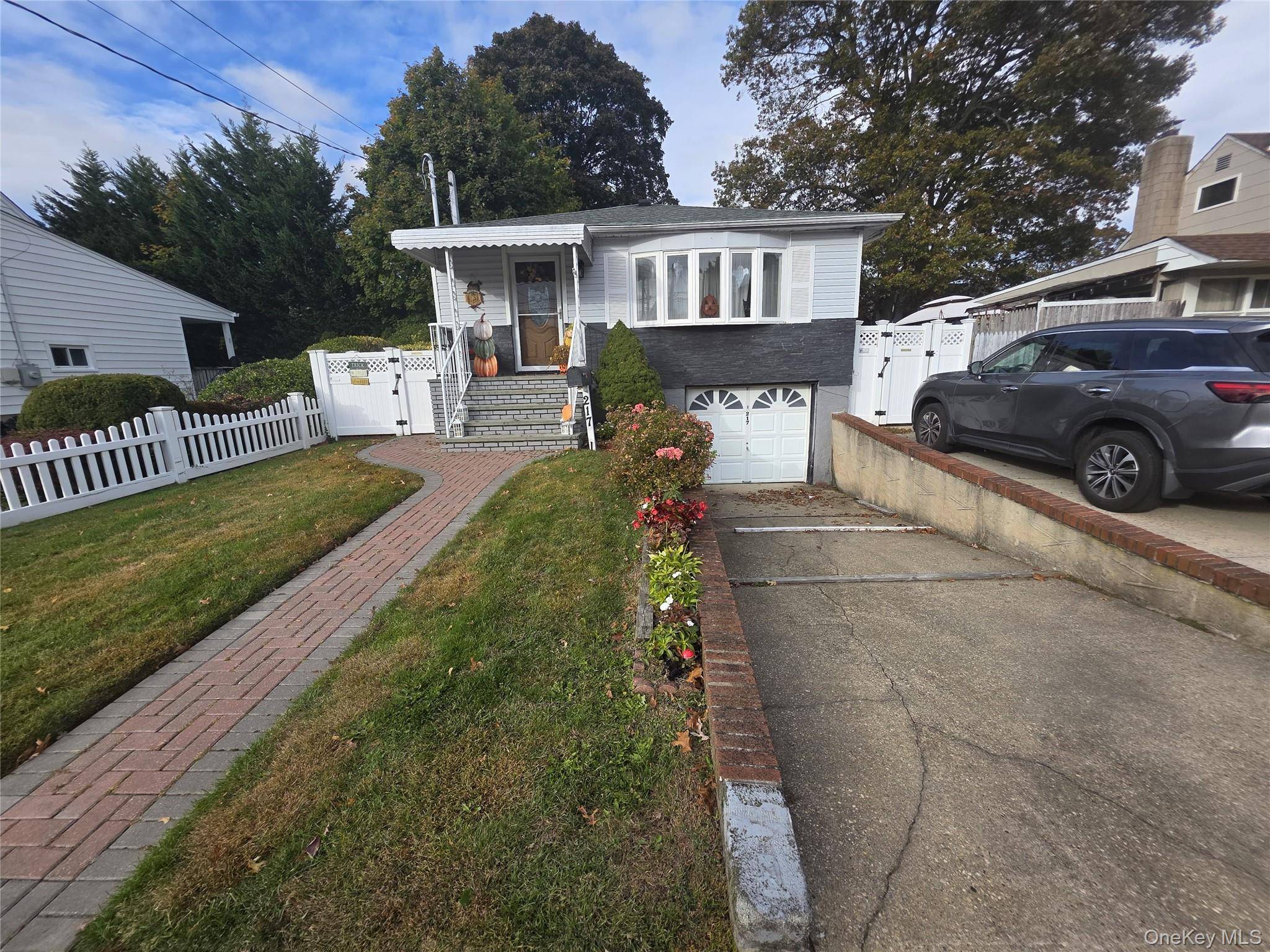 Welcome to this fully renovated and pet friendly 3 bedroom, 1.