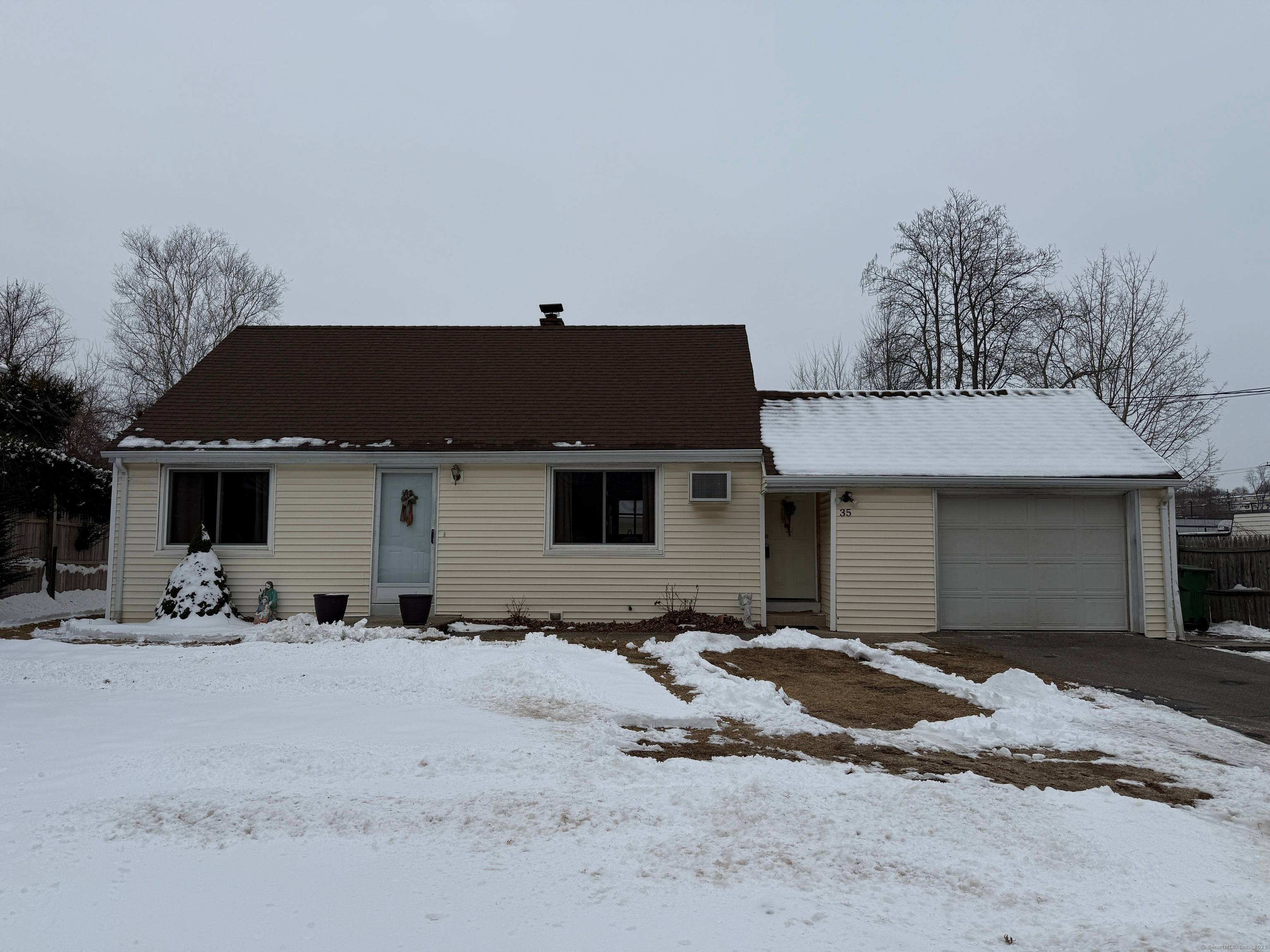 Welcome to 35 Boston Ave, Middletown, a classic 4 bedroom Cape Cod style home with great potential !
