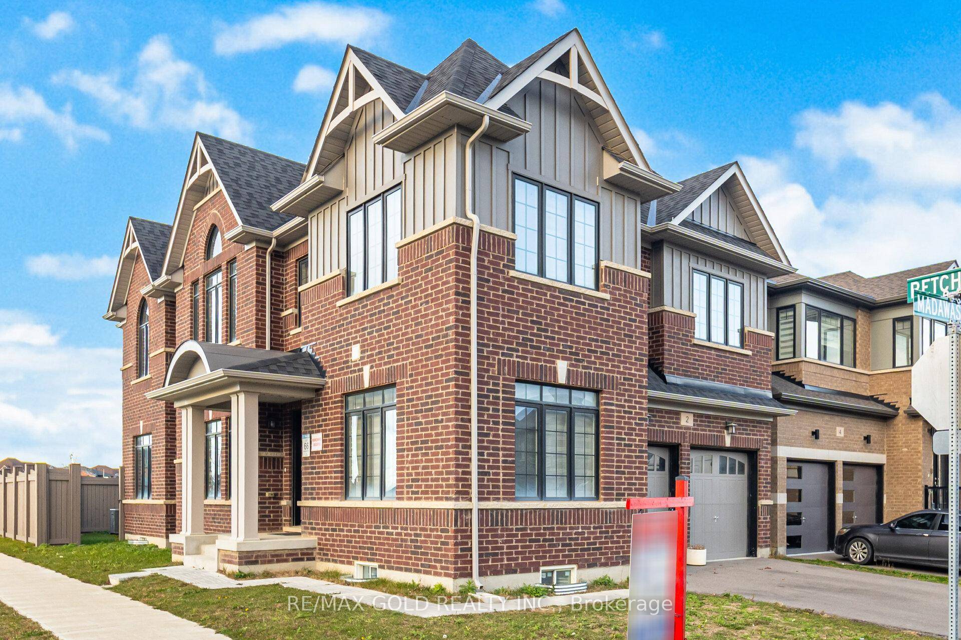 Welcome to 2 Madawaska Rd, Caledon an exceptional, one of a kind corner cross ventilated residence that perfectly blends elegance, comfort, and modern design !