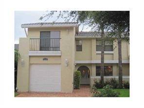 BRIGHT AND REMODELED, 4 BEDROOM 2 AND A HALF BATH, TOWNHOME WITH 1 CAR GARAGE IN ESTADA OF LOS PASOS.
