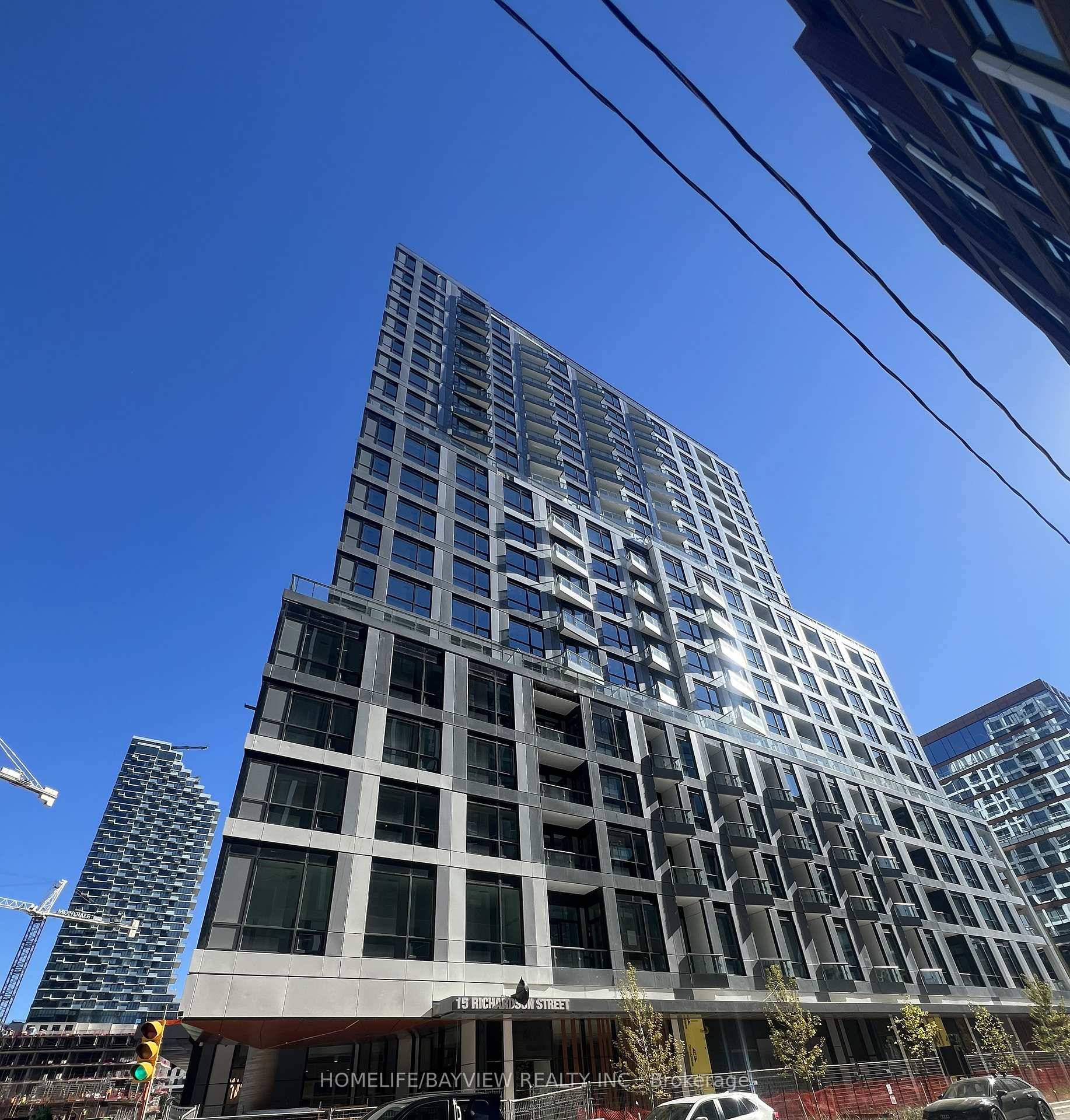 Welcome To This Stunning One Bedroom One Den Suite In The Vibrant Heart Of Downtown Toronto.