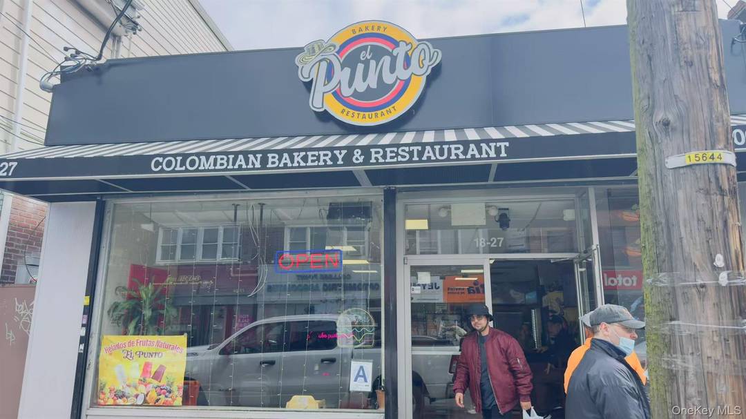 Most busier street in center of college point, very high foot traffic area, long term restaurant tenant, great investment property that has upscale potential, possible to add two more floors ...