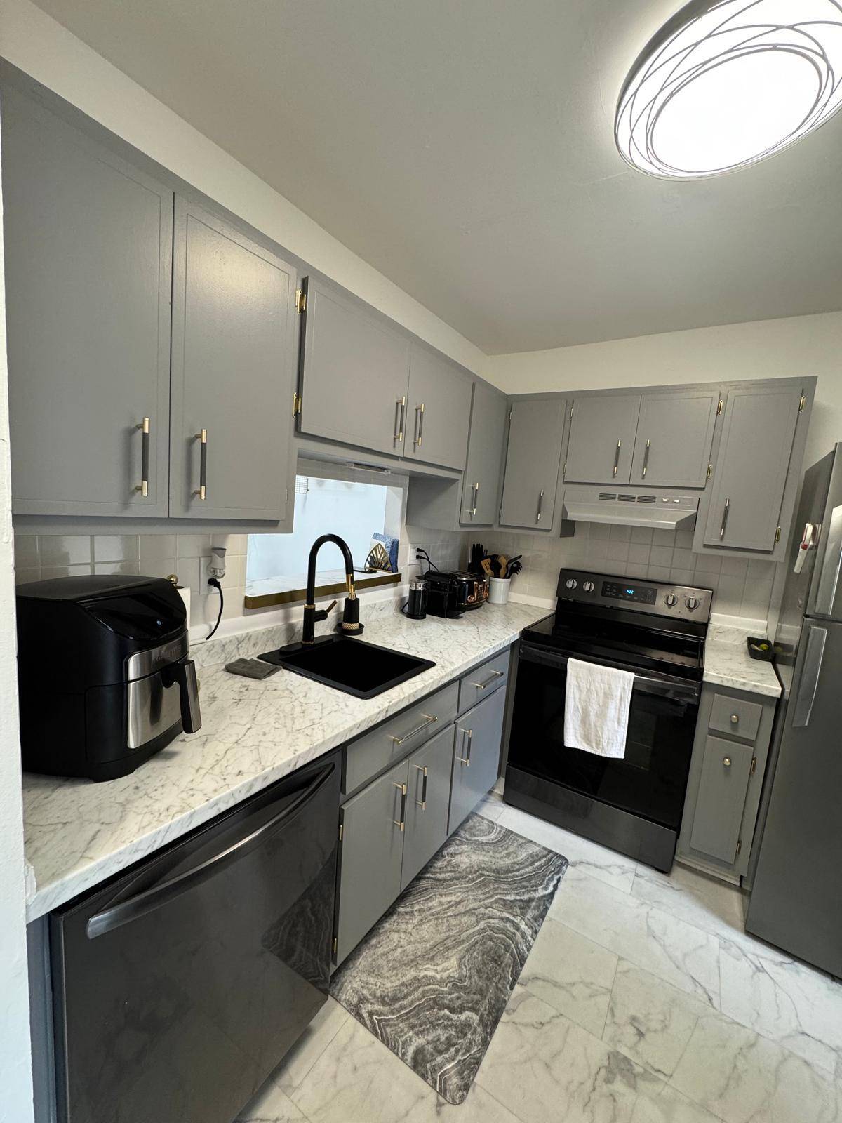 Welcome to THIS BRIGHT and STUNNING 2 Bed 2 Bath, 55 community located in the heart of Broward County, near Sawgrass Mills, a minutes of the beach, 15 minutes from ...