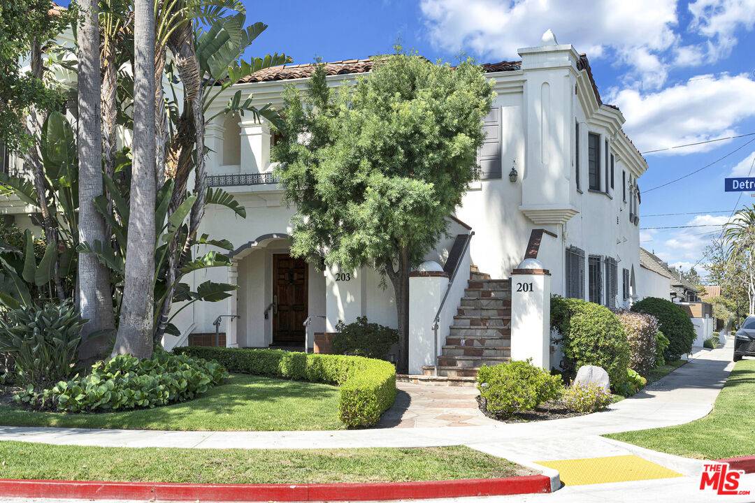 203  S Detroit St 6BR Hancock Park La