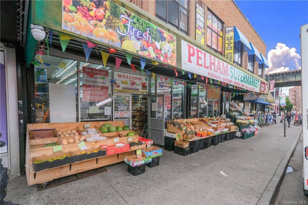 This is a great opportunity to own a fully built business in busy area of the Bronx, sale includes all the certificates, freezers and refrigerators as well as the renovations ...