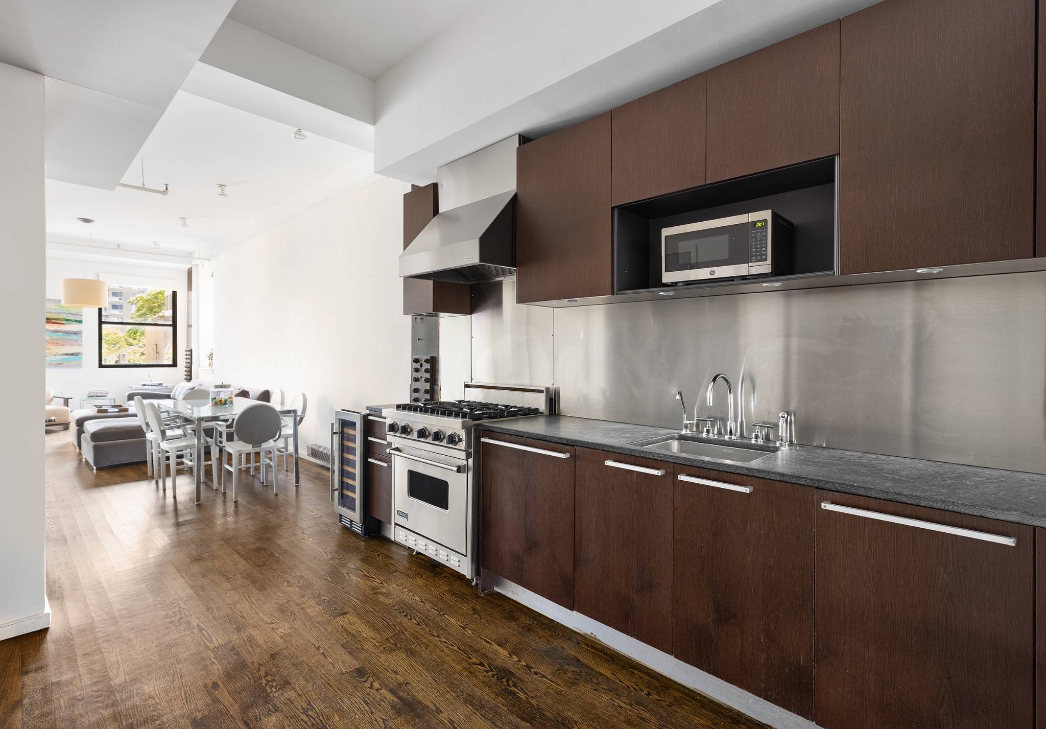 Rare opportunity ! This spacious 1 Bedroom Condo Loft with Private Terrace sits at the corner of Spring and Bowery, which is at the crossroads of Nolita, Soho, Noho, and ...