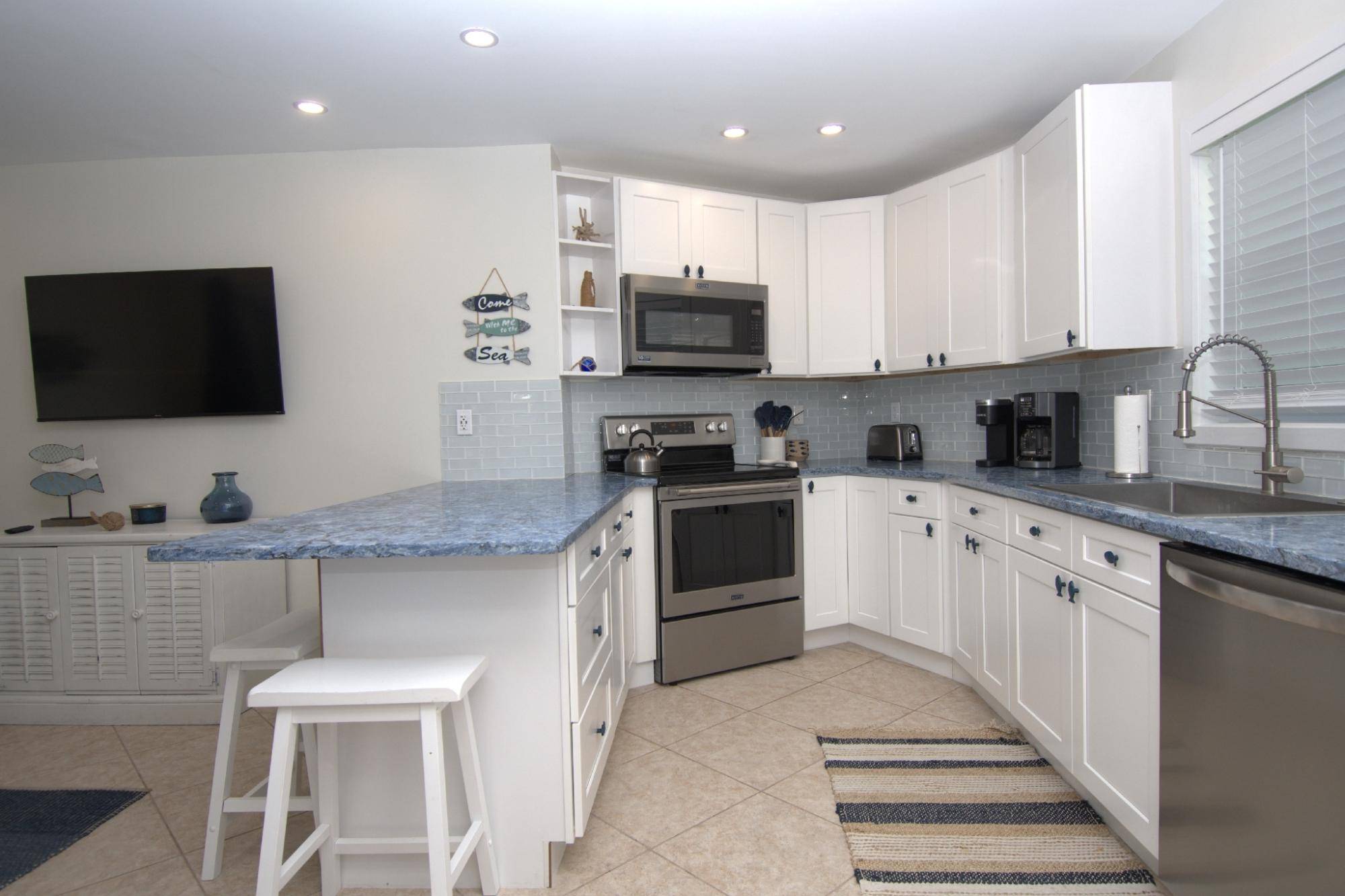BEACH VILLA 502, TCB Single Family Home Abaco