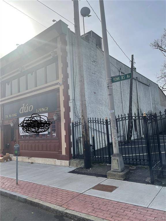 5, 000 Sqft 2 floors.....