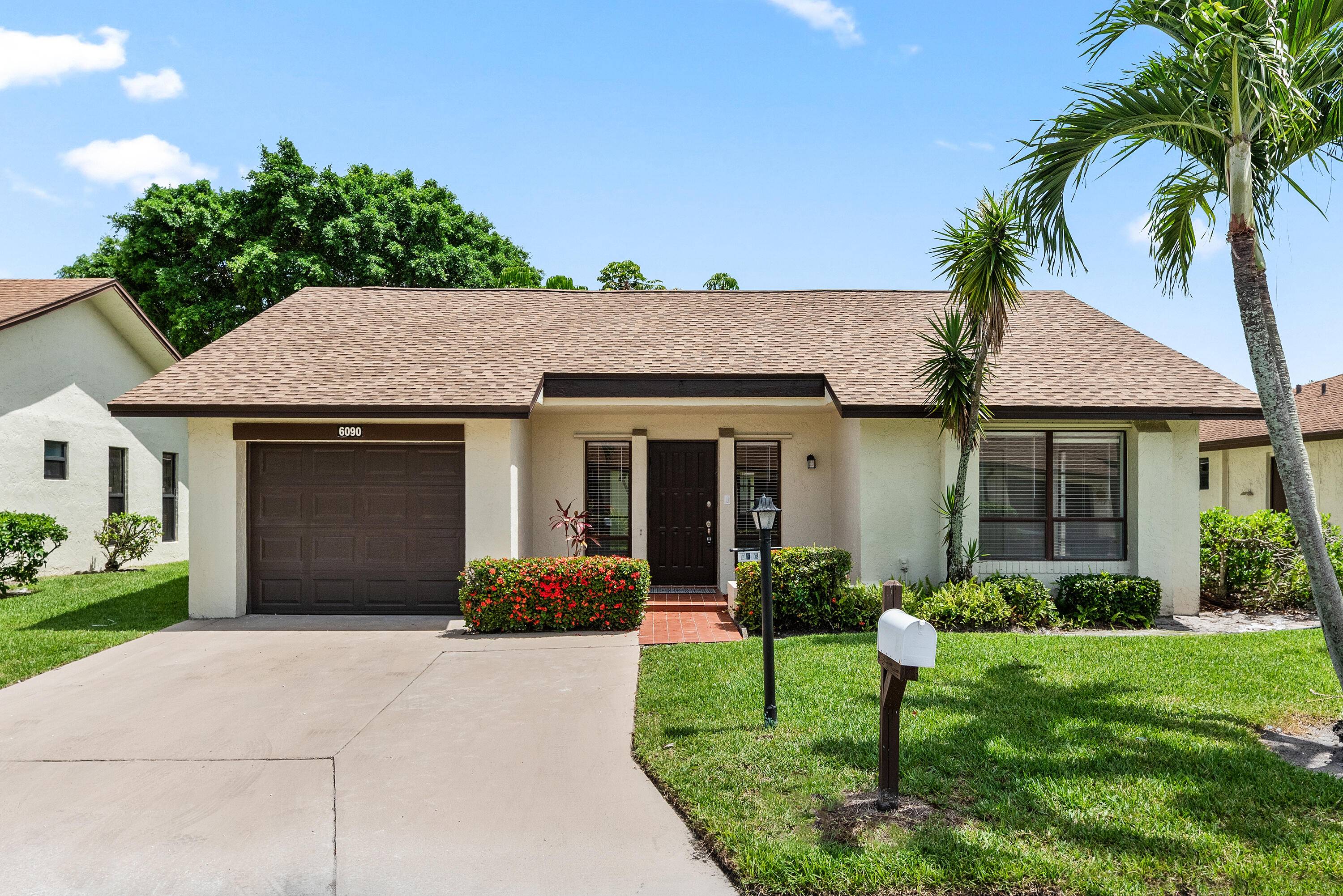Welcome to Buttonwood of Greenacres, a desirable 55 community.