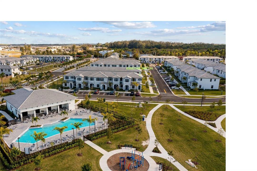 Amazing opportunity to live in an excellent corner unit in a gated community.