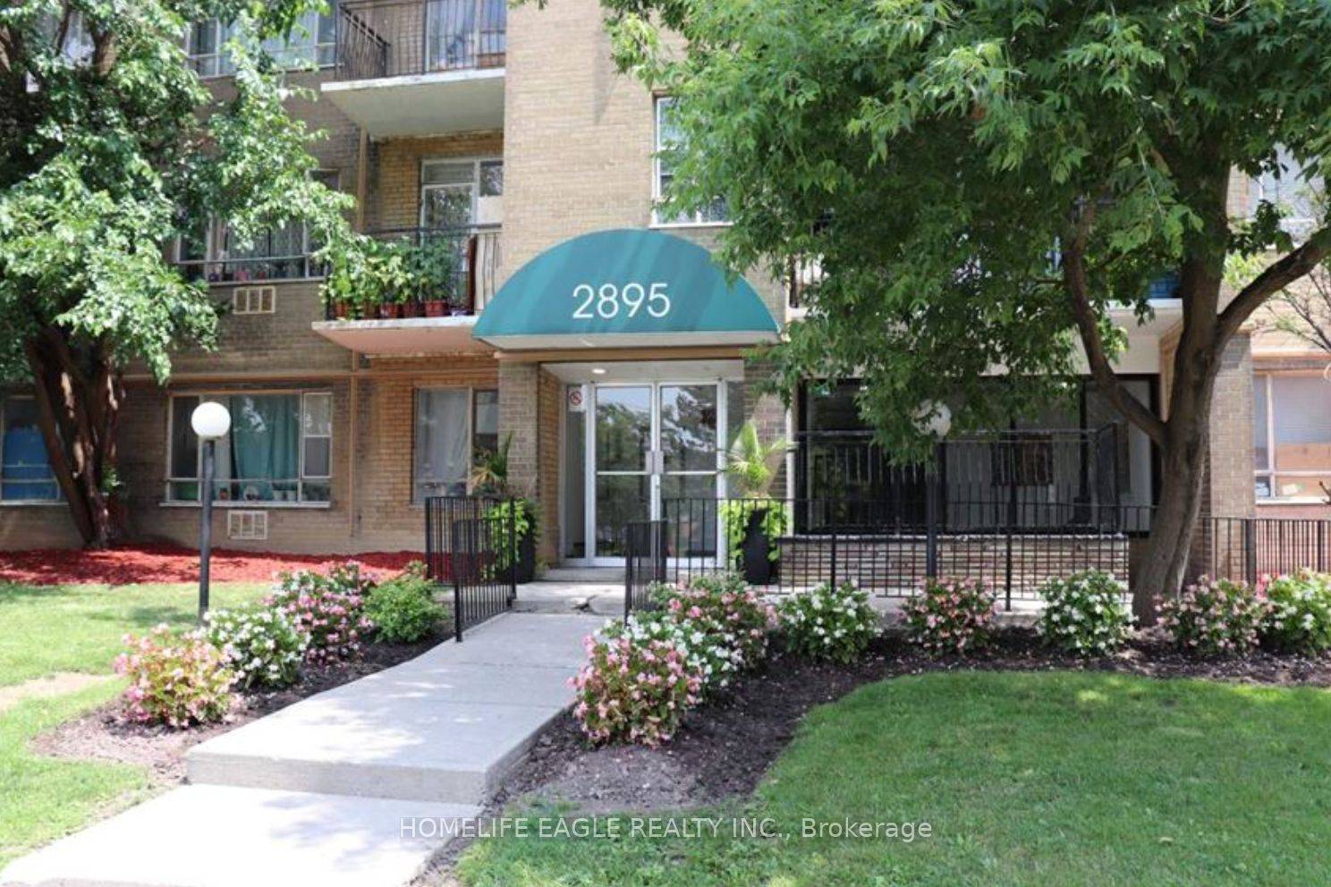 Welcome To This Beautiful 2 Bedroom Suite which Boasts A Stunning View That Will Take Your BreathAway.