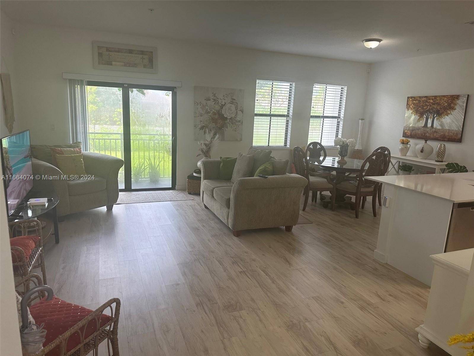 This radiant and gorgeous property is not expected to last long !