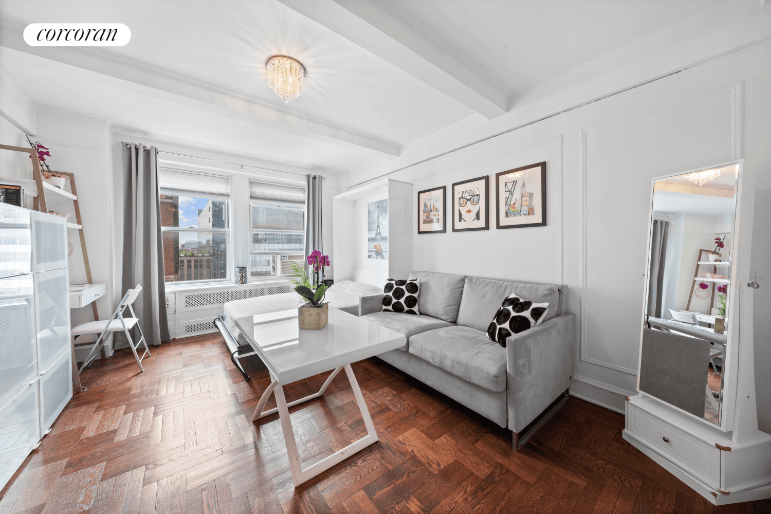New to Market ! 24 hr doorman, high floor, sun drenched, south facing studio in the fabulous Hudson Yards !