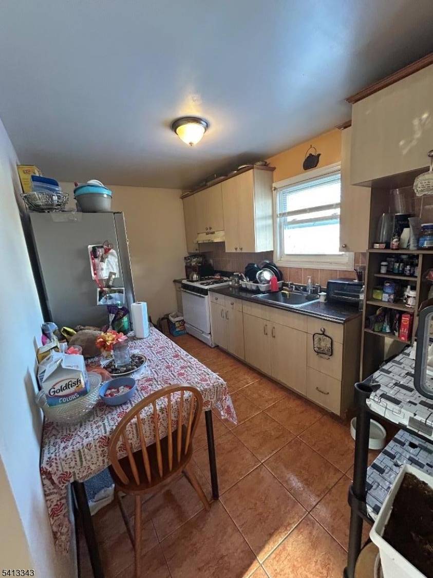 Comstock St New Brunswick City New Jersey Single-Family