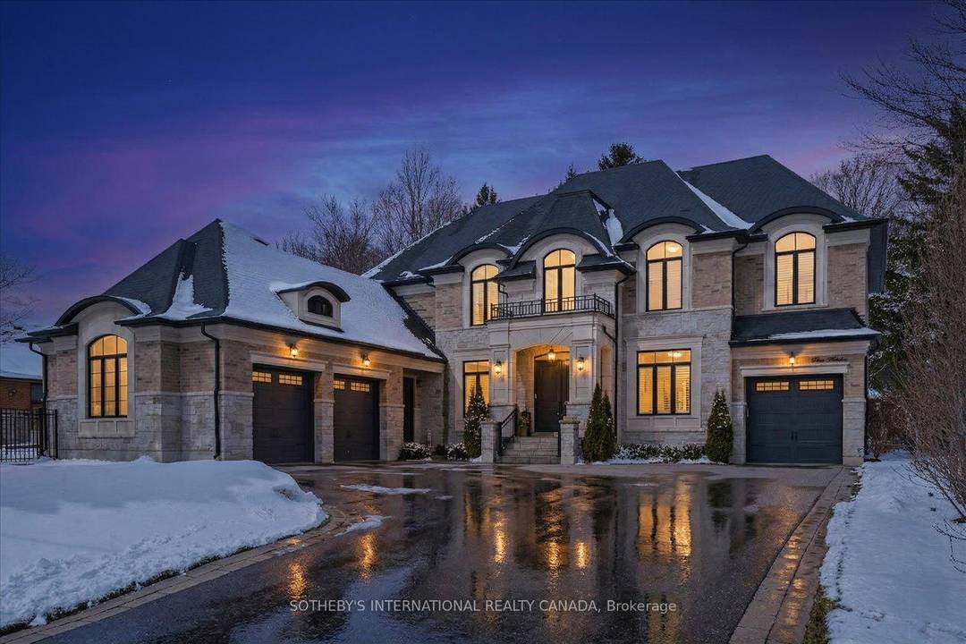 Coveted Woodview Drive cul de sac, 5 bedroom, 6 bathroom built in 2018, 4, 700 sq.