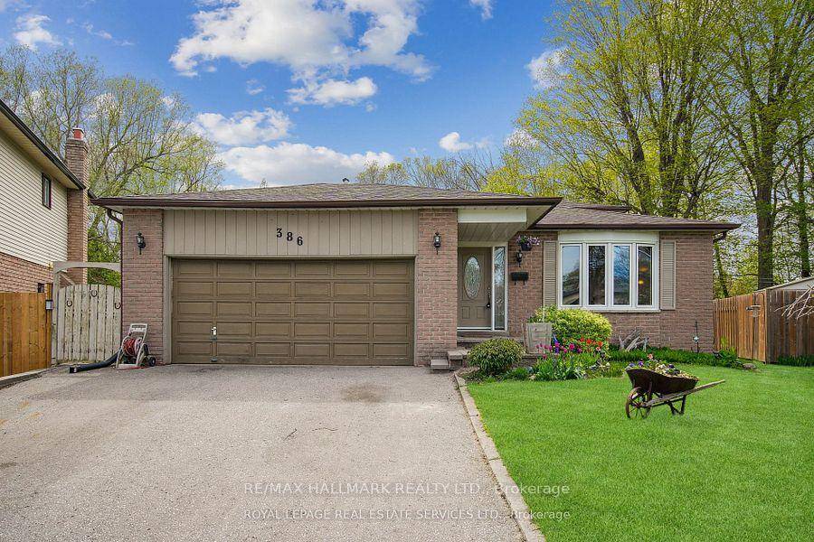 Wow, Absolutely Stunning Upgraded Four Bedroom Home, Back To RAVIN, Nestled In A Private Cul De Sac In luxurious Eastdale Neighbourhood.