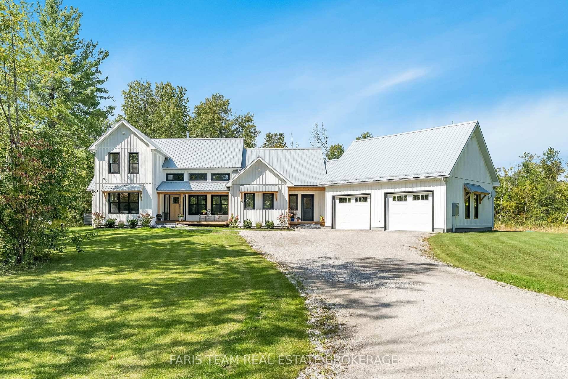 Top 5 Reasons You Will Love This Home 1 Step into modern luxury with this four bedroom, three bathroom home, just 2 years old, showcasing a chef inspired kitchen with ...