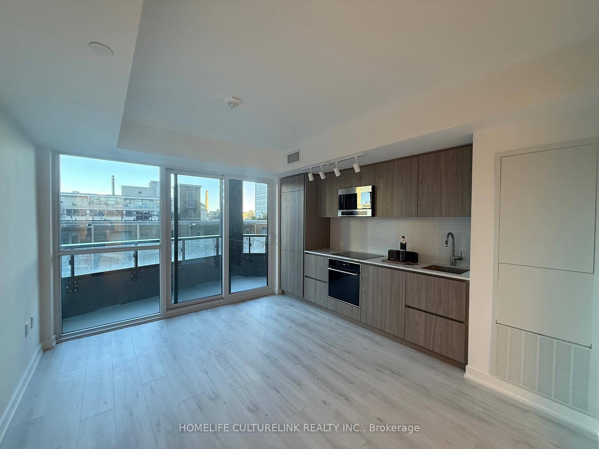 This Brand New 1 Bedroom Suite Features An Bright, Open Concept Layout !