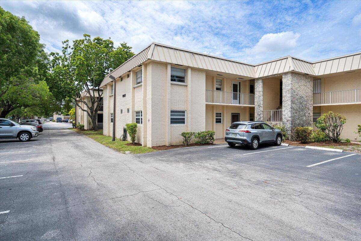 Located in the heart of Palm Beach Gardens, this charming residence at 10821 N Military Trail offers effortless access to world class shopping, dining, and entertainment.