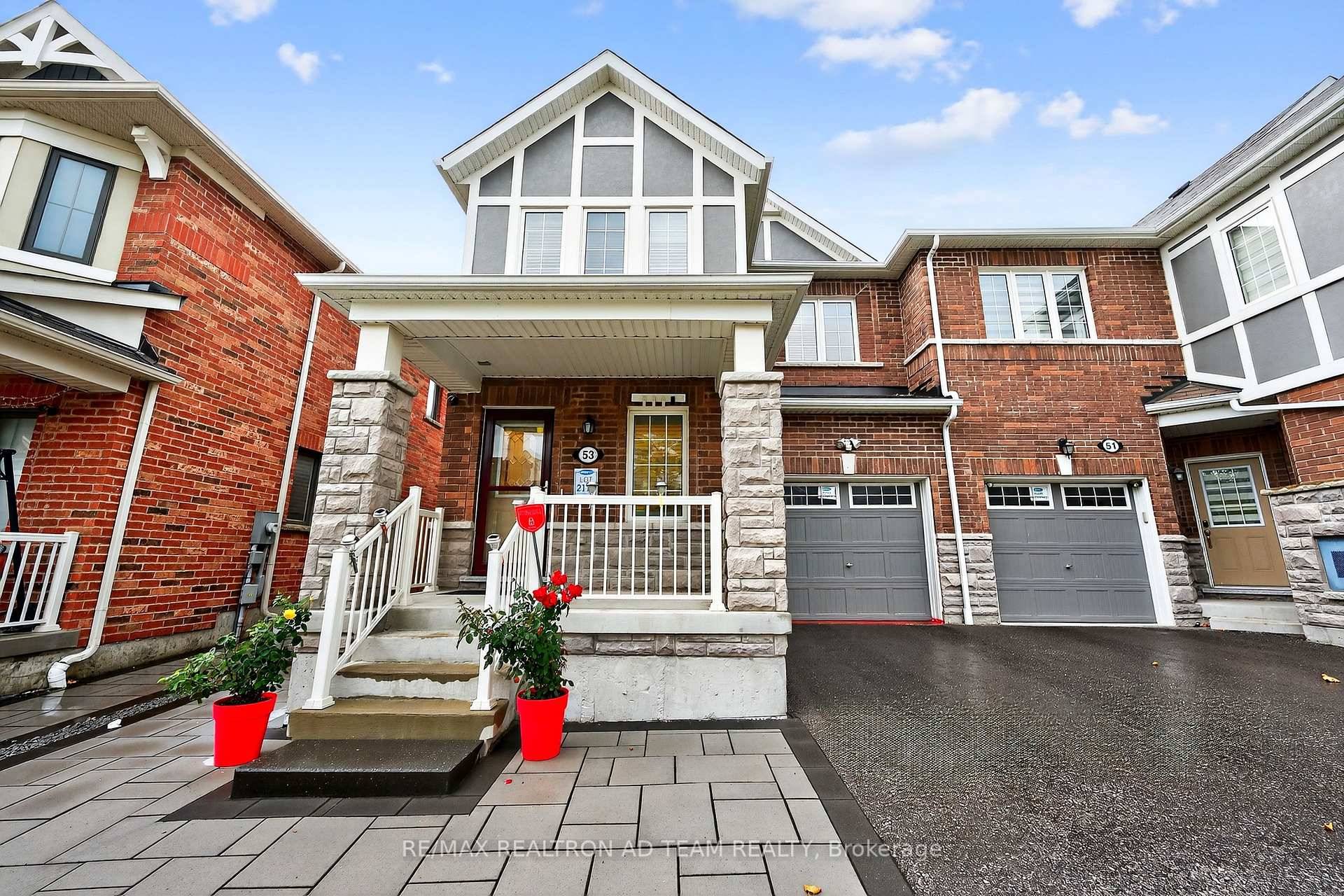 Brick And Stone End Unit Townhome Featuring A Professionally Finished Basement 2021 With A Spacious Rec Room, 3 Piece Bathroom, Bar, Kitchenette, Pot Lights, And Ample Storage.